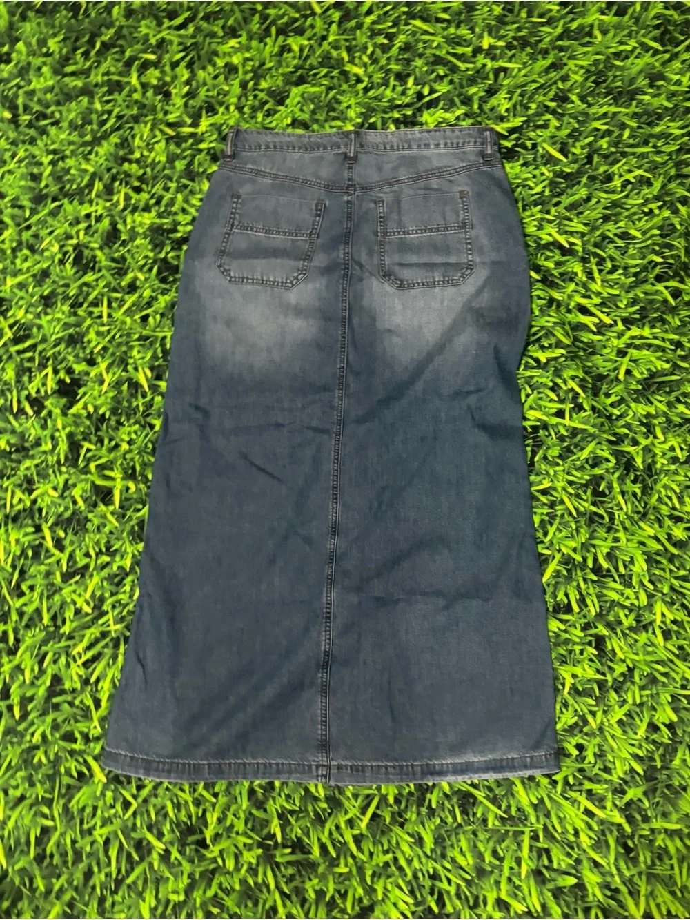 Kut from the Kloth Indigo Button-Front Maxi Skirt - Picture 2 of 2